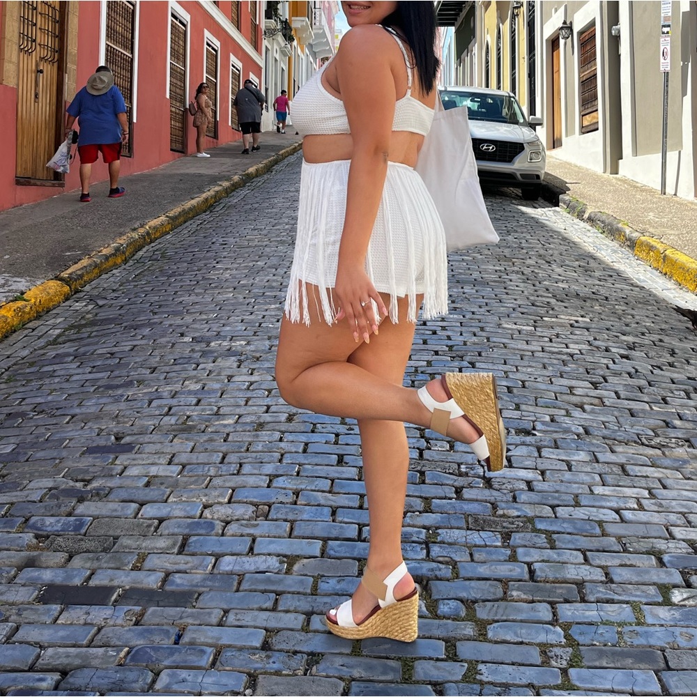 Shein white ruffle romper - Picture 5 of 5